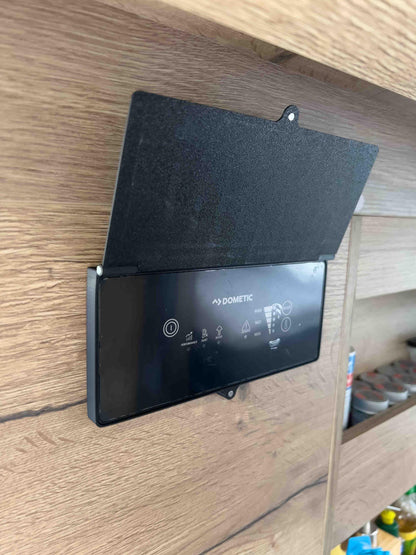 Dometic Kühlschrank Bedienteil-Abdeckung im Wohnmobil
